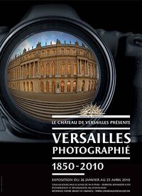 Affiche de l'exposition Versailles photographié, 1850-2010 © EPV